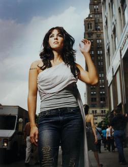 Amanda Latona