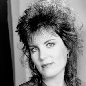 Dunn Holly