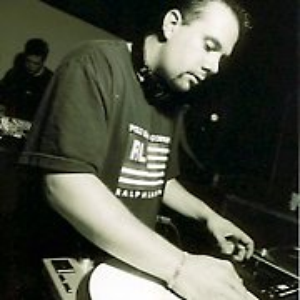 Chris Ward f H.A.W.K., Mike D, Godfather