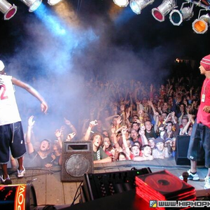 Gorillaz f Phi Life Cypher