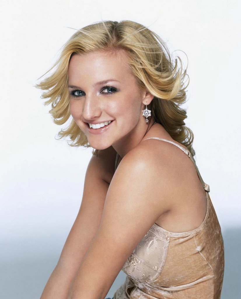 Ashley Simpson/4122188uqv.jpg