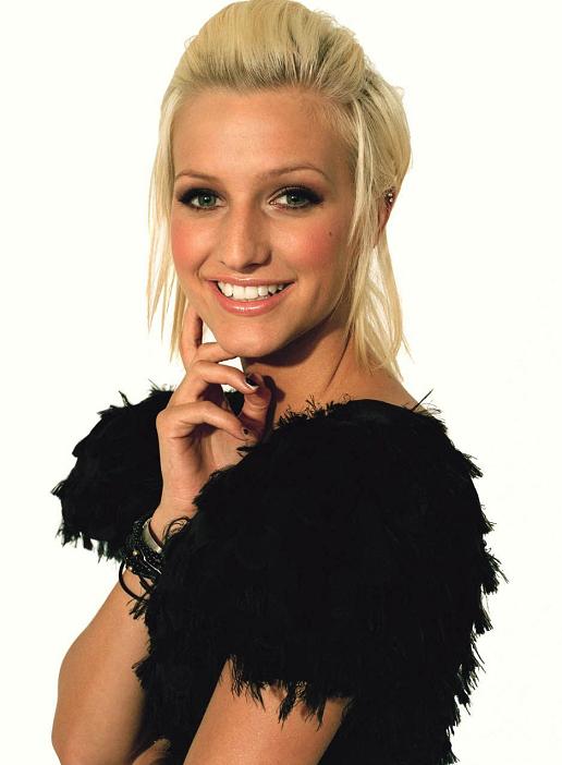 Ashley Simpson/4745033q62.jpg