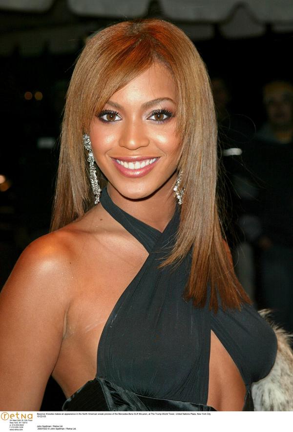 Beyonce Knowles/ema_pressroomhq12.jpg